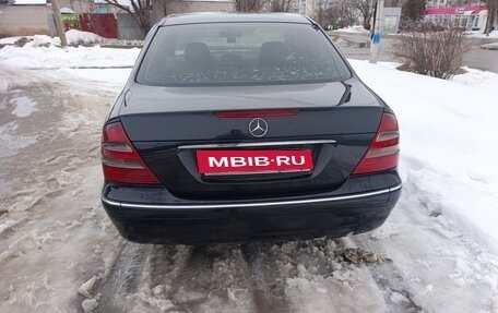 Mercedes-Benz E-Класс, 2003 год, 400 000 рублей, 4 фотография