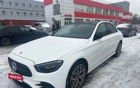 Mercedes-Benz E-Класс, 2020 год, 5 600 000 рублей, 3 фотография