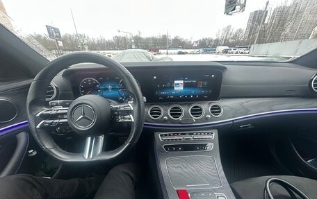 Mercedes-Benz E-Класс, 2020 год, 5 600 000 рублей, 9 фотография