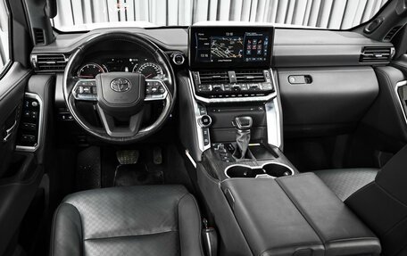 Toyota Land Cruiser, 2021 год, 9 948 000 рублей, 6 фотография