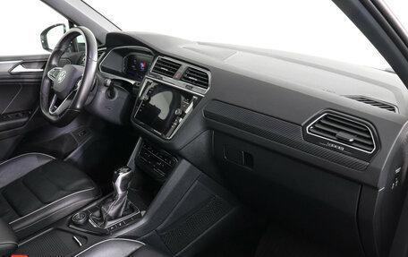 Volkswagen Tiguan II, 2021 год, 4 399 000 рублей, 5 фотография