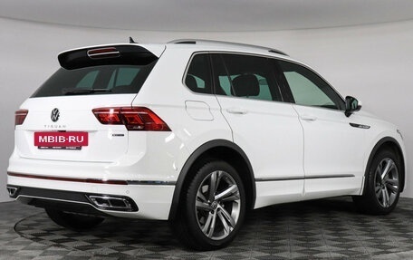 Volkswagen Tiguan II, 2021 год, 4 399 000 рублей, 3 фотография