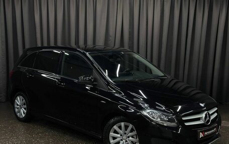 Mercedes-Benz B-Класс, 2015 год, 1 399 999 рублей, 2 фотография