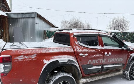 Mitsubishi L200 IV рестайлинг, 2019 год, 2 870 000 рублей, 2 фотография