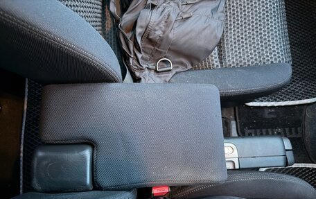 Honda Stream I рестайлинг, 2006 год, 420 000 рублей, 16 фотография