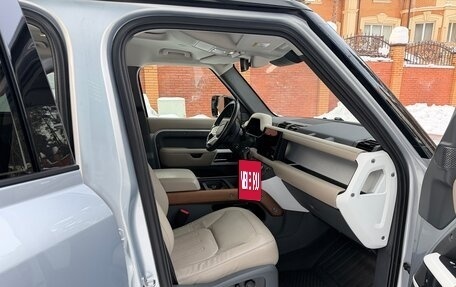 Land Rover Defender II, 2021 год, 8 500 000 рублей, 10 фотография