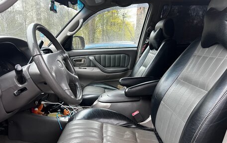 Toyota Sequoia II рестайлинг, 2002 год, 2 000 000 рублей, 7 фотография