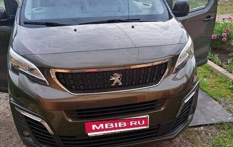 Peugeot Traveller I, 2020 год, 3 750 000 рублей, 8 фотография