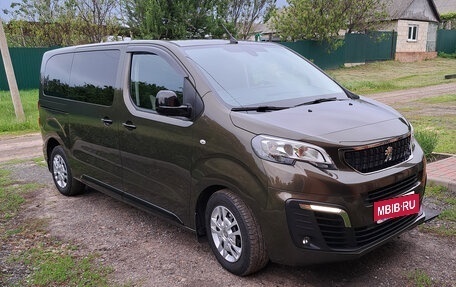 Peugeot Traveller I, 2020 год, 3 750 000 рублей, 6 фотография