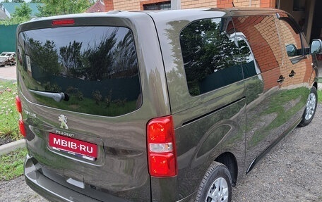 Peugeot Traveller I, 2020 год, 3 750 000 рублей, 3 фотография