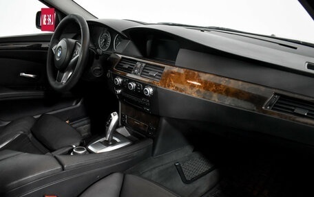 BMW 5 серия, 2007 год, 1 050 000 рублей, 12 фотография