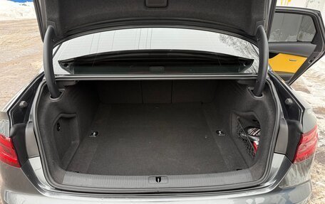 Audi A4, 2017 год, 2 800 000 рублей, 7 фотография