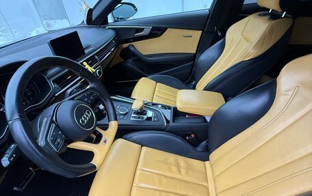 Audi A4, 2017 год, 2 800 000 рублей, 10 фотография