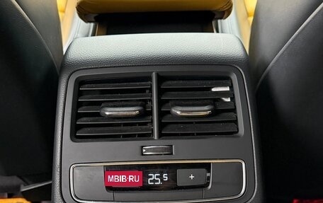 Audi A4, 2017 год, 2 800 000 рублей, 14 фотография