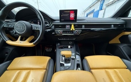 Audi A4, 2017 год, 2 800 000 рублей, 15 фотография