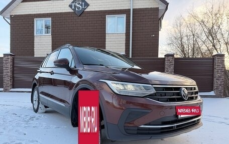 Volkswagen Tiguan II, 2021 год, 3 000 000 рублей, 7 фотография