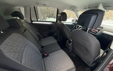 Volkswagen Tiguan II, 2021 год, 3 000 000 рублей, 11 фотография