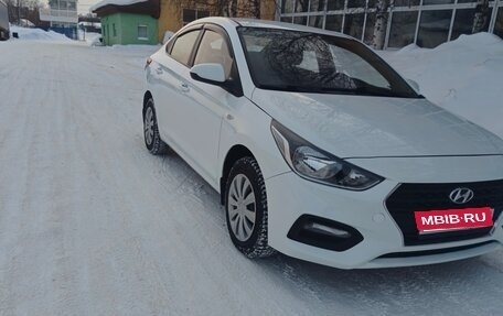 Hyundai Solaris II рестайлинг, 2018 год, 850 000 рублей, 6 фотография