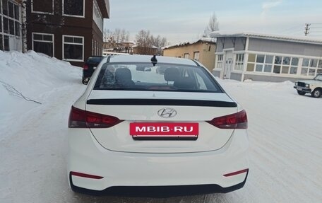 Hyundai Solaris II рестайлинг, 2018 год, 850 000 рублей, 4 фотография