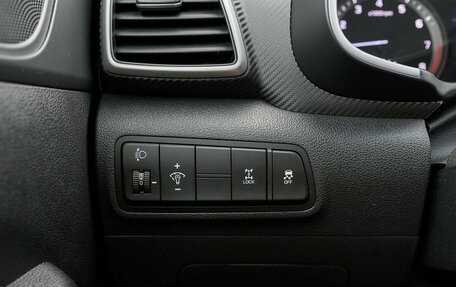 Hyundai Tucson III, 2018 год, 1 985 000 рублей, 13 фотография