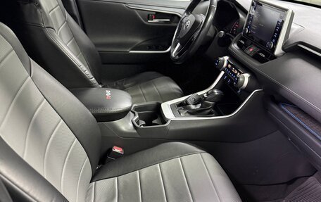 Toyota RAV4, 2019 год, 3 070 000 рублей, 5 фотография