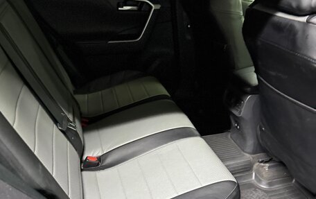 Toyota RAV4, 2019 год, 3 070 000 рублей, 6 фотография