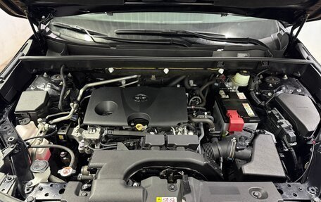 Toyota RAV4, 2019 год, 3 070 000 рублей, 10 фотография