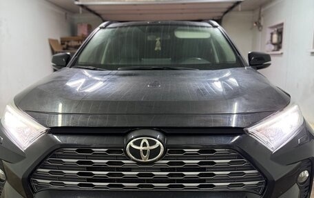 Toyota RAV4, 2019 год, 3 070 000 рублей, 4 фотография