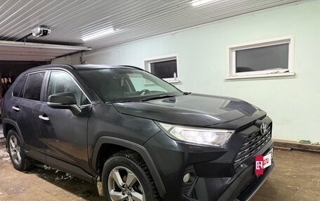 Toyota RAV4, 2019 год, 3 070 000 рублей, 2 фотография