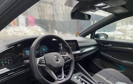 Volkswagen Golf VIII, 2022 год, 2 550 000 рублей, 22 фотография