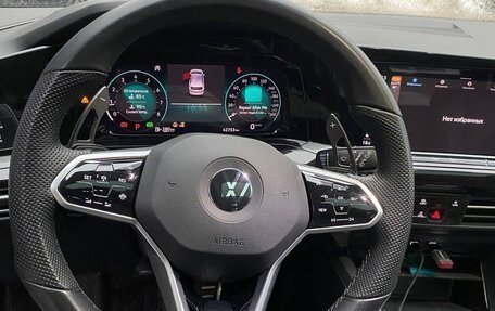 Volkswagen Golf VIII, 2022 год, 2 550 000 рублей, 21 фотография