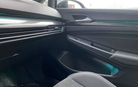 Volkswagen Golf VIII, 2022 год, 2 550 000 рублей, 30 фотография