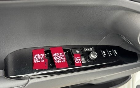 Toyota Camry, 2025 год, 4 400 000 рублей, 10 фотография