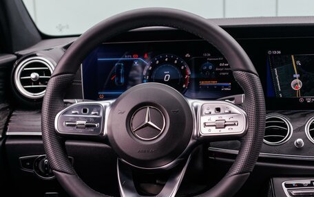 Mercedes-Benz E-Класс, 2019 год, 2 750 000 рублей, 12 фотография