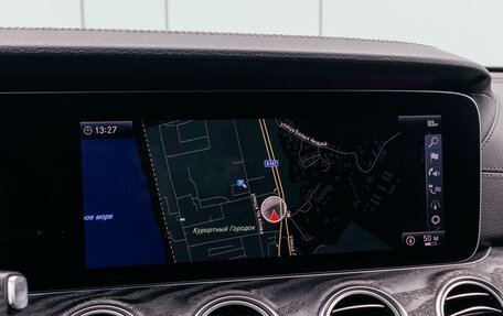 Mercedes-Benz E-Класс, 2019 год, 2 750 000 рублей, 14 фотография