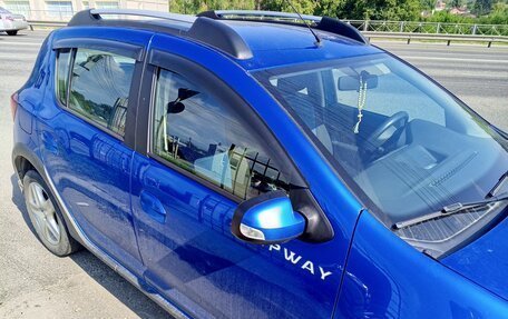 Renault Sandero II рестайлинг, 2018 год, 890 000 рублей, 2 фотография