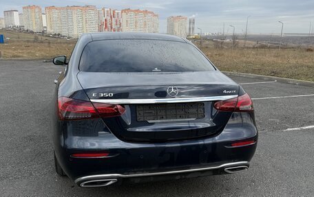 Mercedes-Benz E-Класс, 2022 год, 6 899 000 рублей, 2 фотография