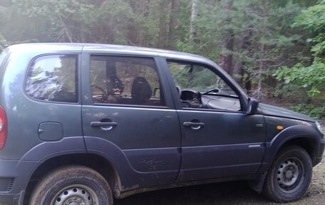 Chevrolet Niva I рестайлинг, 2011 год, 350 000 рублей, 8 фотография