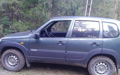 Chevrolet Niva I рестайлинг, 2011 год, 350 000 рублей, 4 фотография