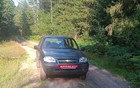 Chevrolet Niva I рестайлинг, 2011 год, 350 000 рублей, 3 фотография