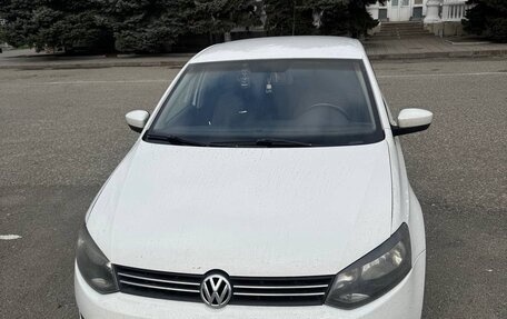 Volkswagen Polo VI (EU Market), 2012 год, 830 000 рублей, 1 фотография
