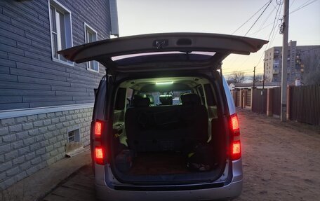 Hyundai Grand Starex Grand Starex I рестайлинг 2, 2009 год, 900 000 рублей, 3 фотография