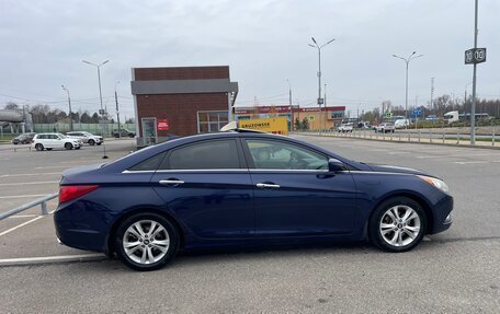 Hyundai Sonata VI, 2010 год, 850 000 рублей, 7 фотография