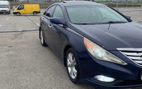 Hyundai Sonata VI, 2010 год, 850 000 рублей, 3 фотография