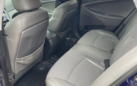 Hyundai Sonata VI, 2010 год, 850 000 рублей, 13 фотография