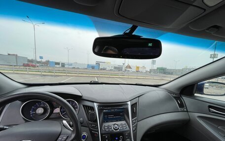 Hyundai Sonata VI, 2010 год, 850 000 рублей, 14 фотография