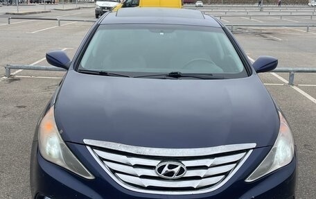 Hyundai Sonata VI, 2010 год, 850 000 рублей, 10 фотография