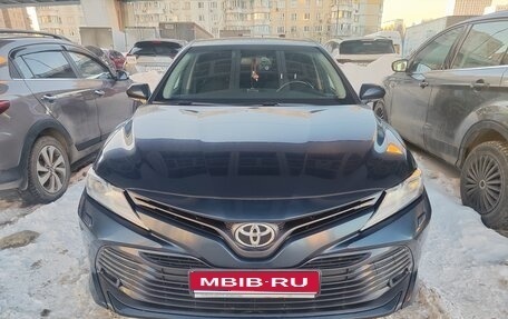 Toyota Camry, 2018 год, 2 700 000 рублей, 1 фотография