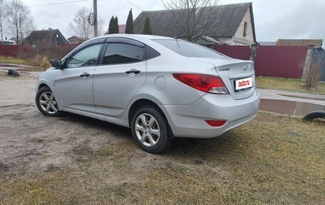 Hyundai Solaris II рестайлинг, 2013 год, 657 000 рублей, 11 фотография