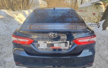 Toyota Camry, 2018 год, 2 700 000 рублей, 2 фотография